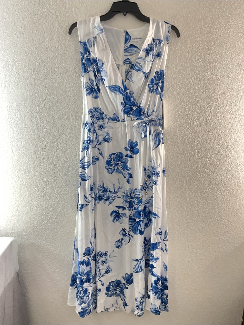 Calvin Klein White Maxi Midi Dress Blue Floral Print Garden Tea Party Elegant